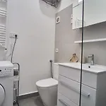 Appartement Design In The Center With Ac