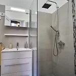 Appartement Design In The Center With Ac *