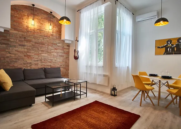 Design In The Center With Ac *