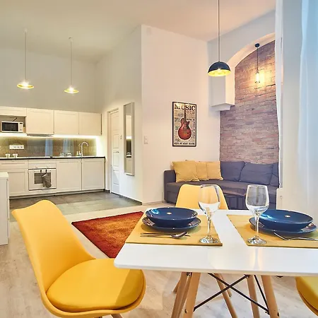 Design In The Center With Ac بودابست