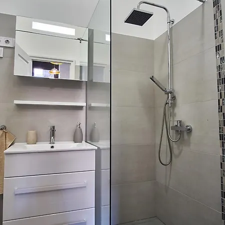 Appartamento Design In The Center With Ac *