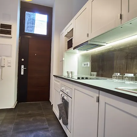 Design In The Center With Ac Appartamento Budapest