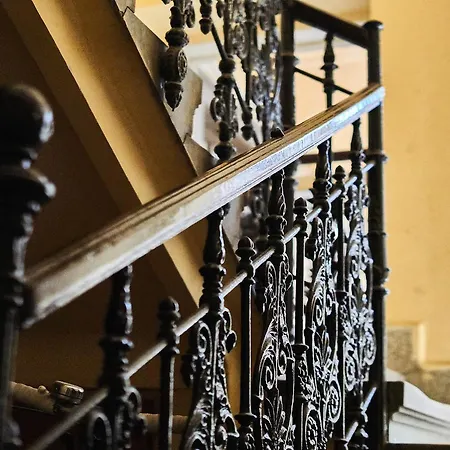 Design In The Center With Ac شقة